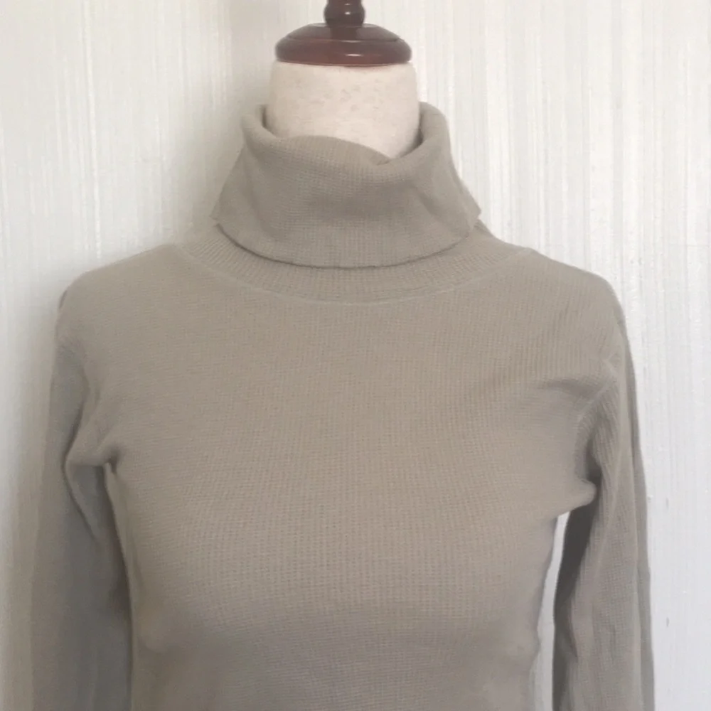 NWOT Nui Franco cotton kids turtleneck top shirt Sage green PJ Outerwear 12 M L